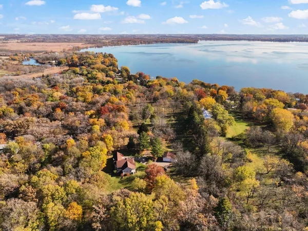 $1,200,000 | 3579 Edgewood Drive, McFarland, WI 53558