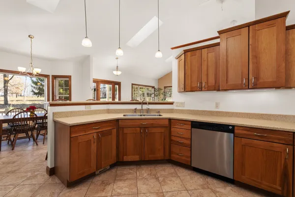 $1,200,000 | 3579 Edgewood Drive, McFarland, WI 53558