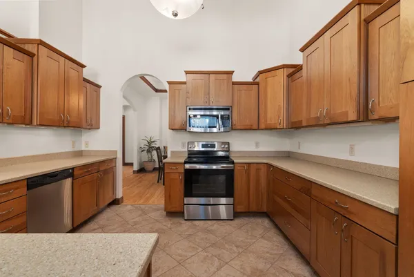 $1,200,000 | 3579 Edgewood Drive, McFarland, WI 53558