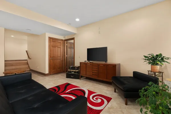 $1,200,000 | 3579 Edgewood Drive, McFarland, WI 53558