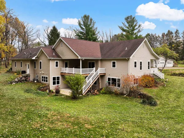 $1,200,000 | 3579 Edgewood Drive, McFarland, WI 53558