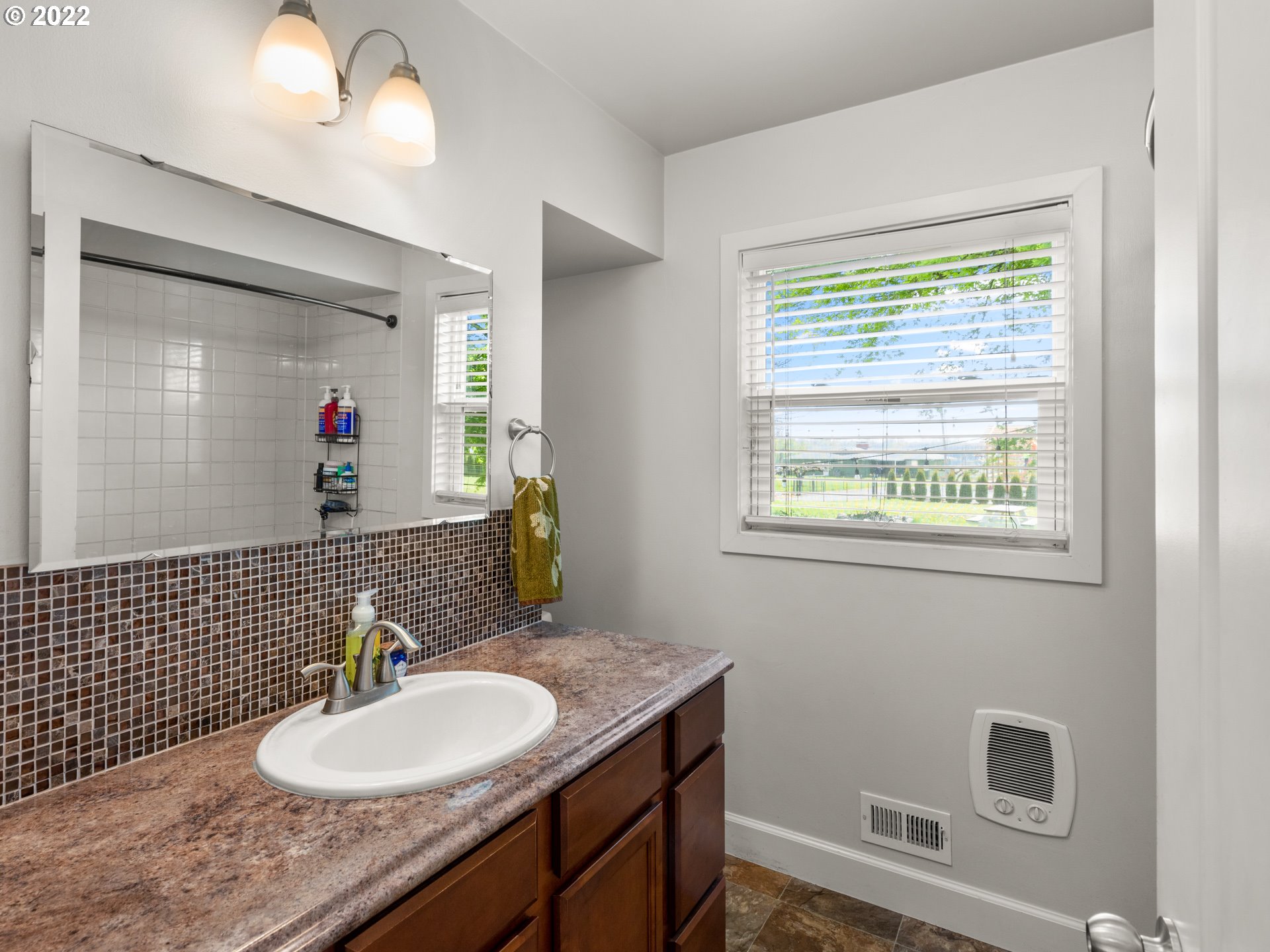 57710 Old Portland Road Warren, OR 97053 - Photo 16 of 31 Bathroom