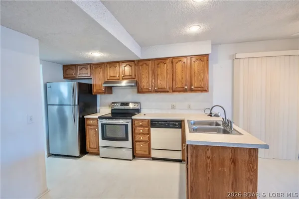 $659,900 | 492 Normac Drive, Camdenton, MO 65020