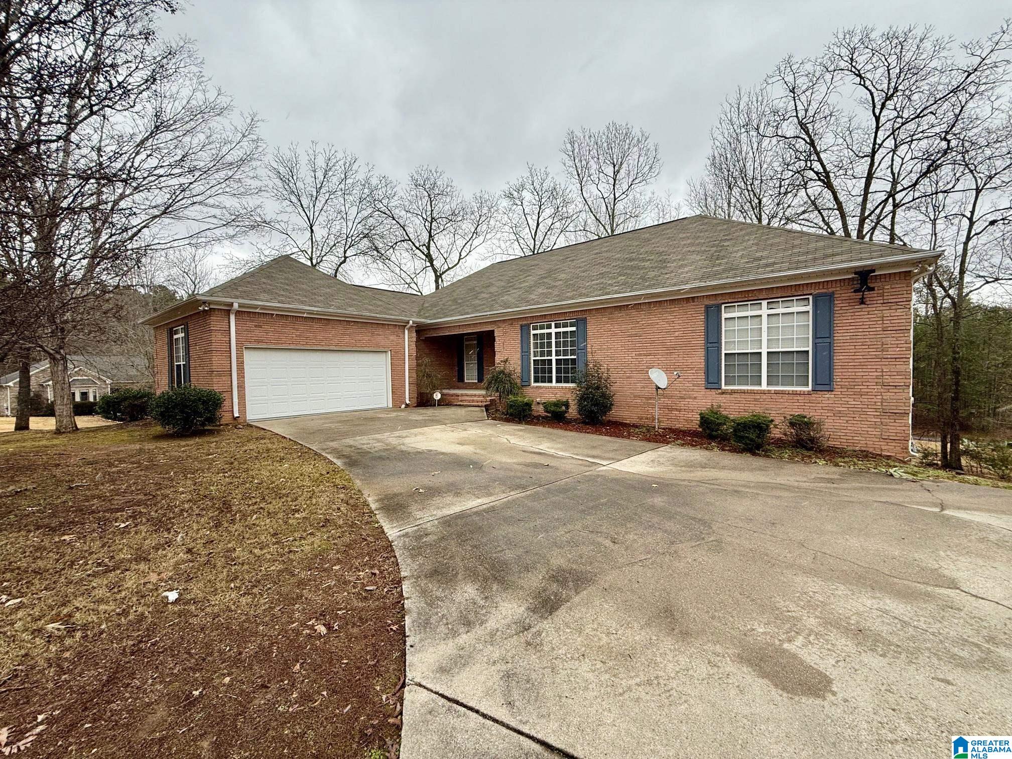 213 Castleman Circle Leeds, AL 35094 - Photo 1 of 18