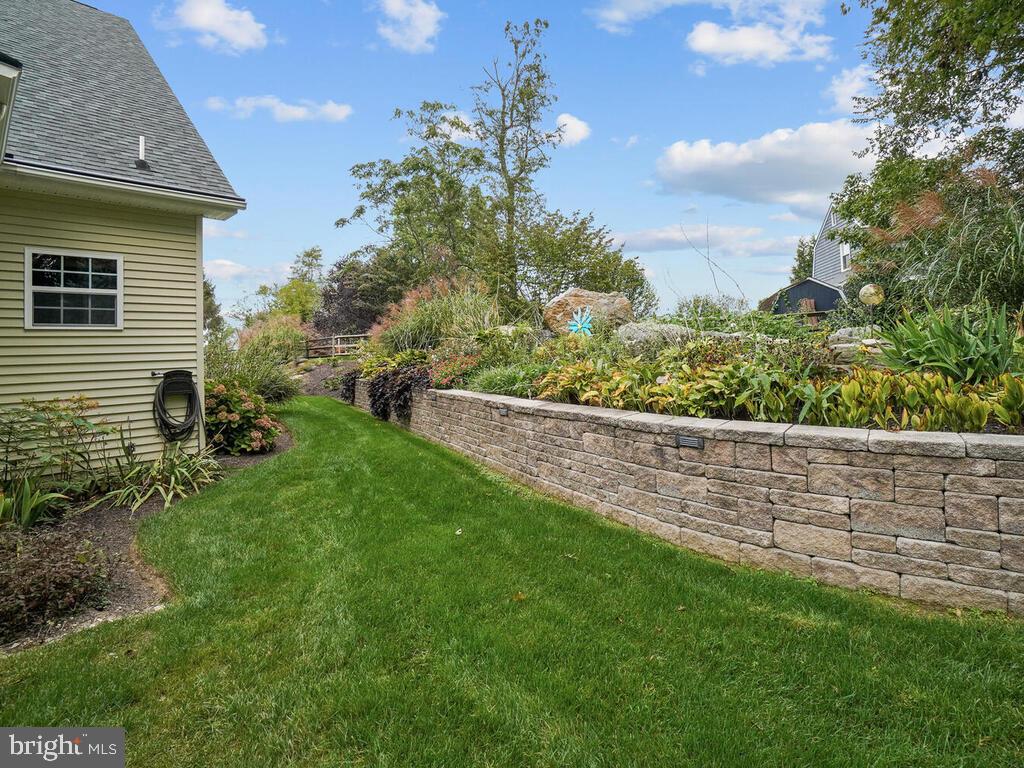 6506 Rimrock Lane New Market, MD 21774 - Photo 35 of 49 Space for a garden.