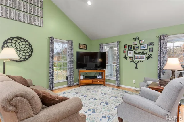 $445,000 | 2 Day Springs Lane, Litchfield, IL 62056