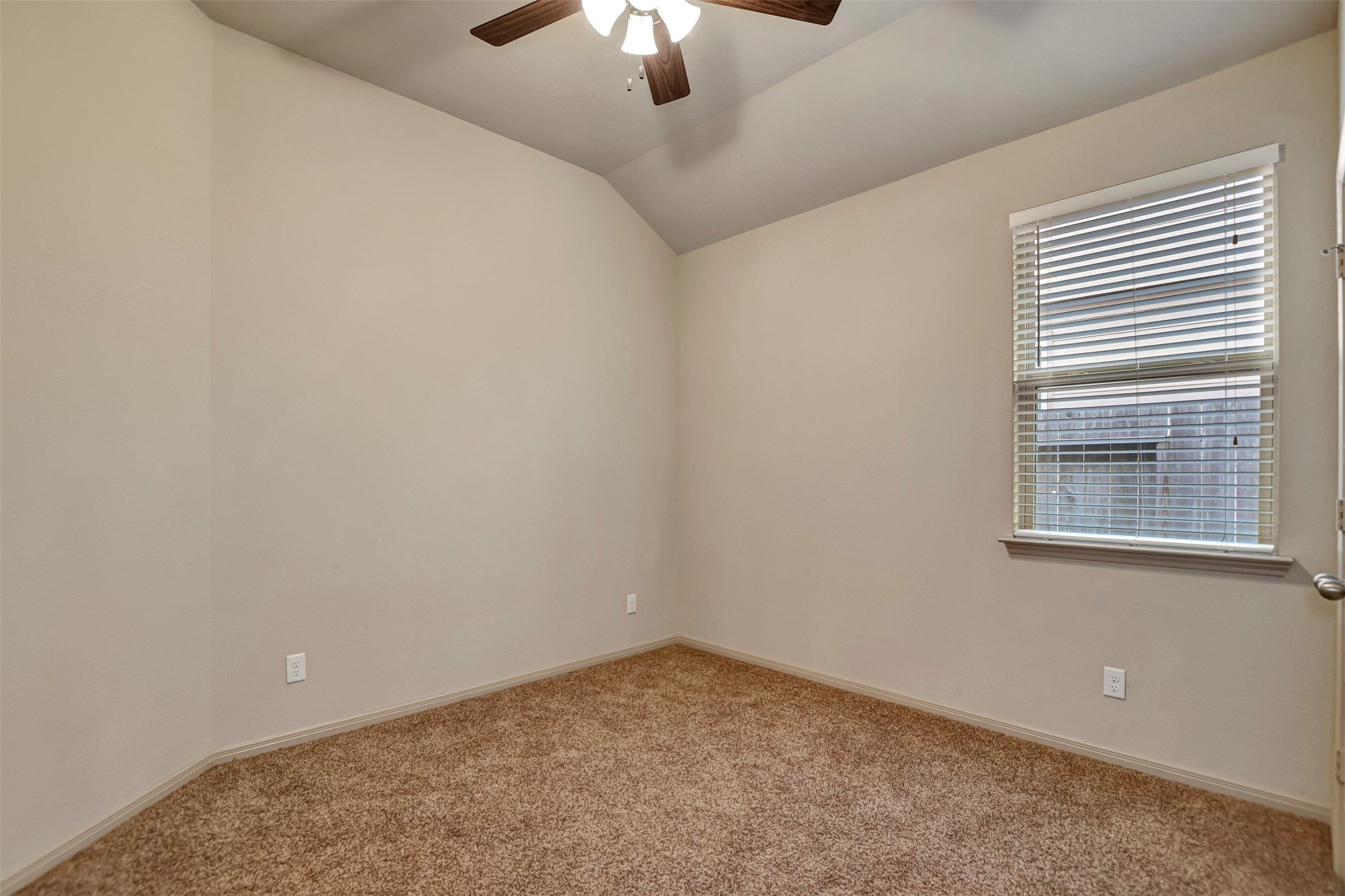 11413 West Woodmark Conroe, TX 77304 - Photo 32 of 40