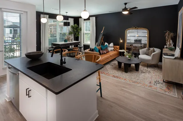 $1,863 | 2403 Mall Drive, Unit A4, North Charleston, SC 29406