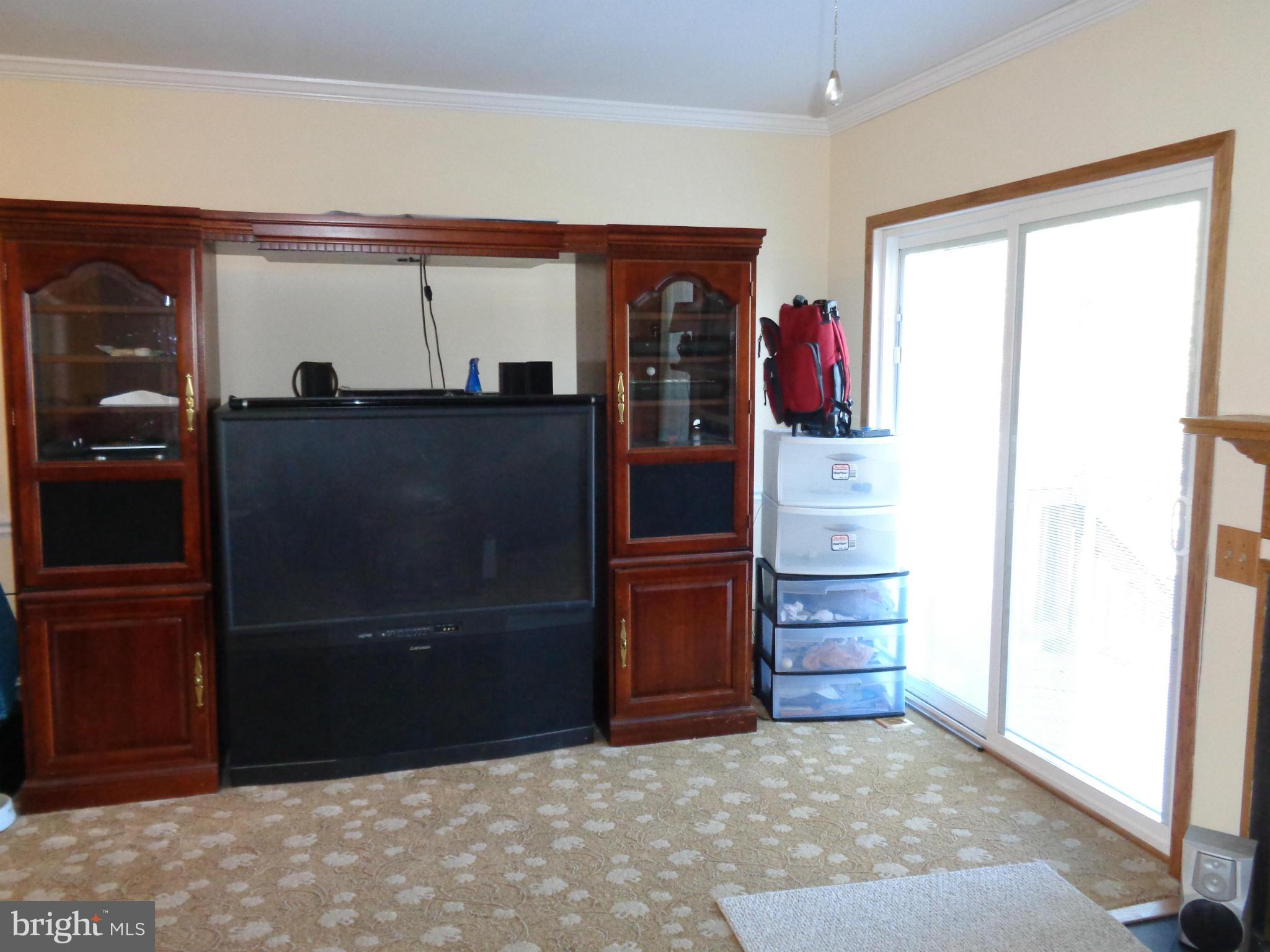 208 Rugby Road Fredericksburg, VA 22406 - Photo 11 of 30 Living Room