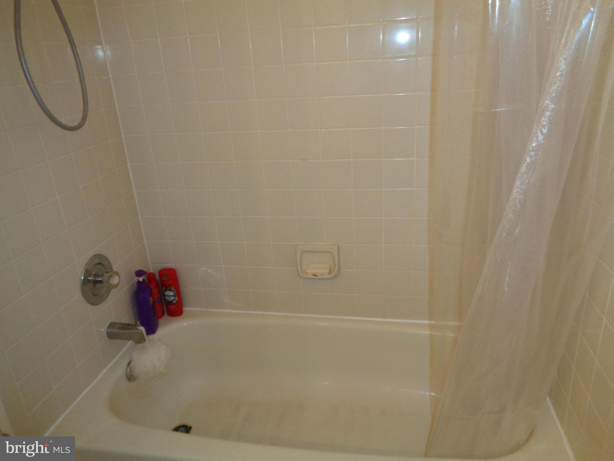 208 Rugby Road Fredericksburg, VA 22406 - Photo 21 of 30 Bath