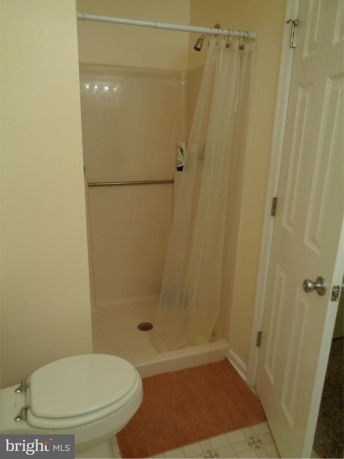 208 Rugby Road Fredericksburg, VA 22406 - Photo 25 of 30 Bath