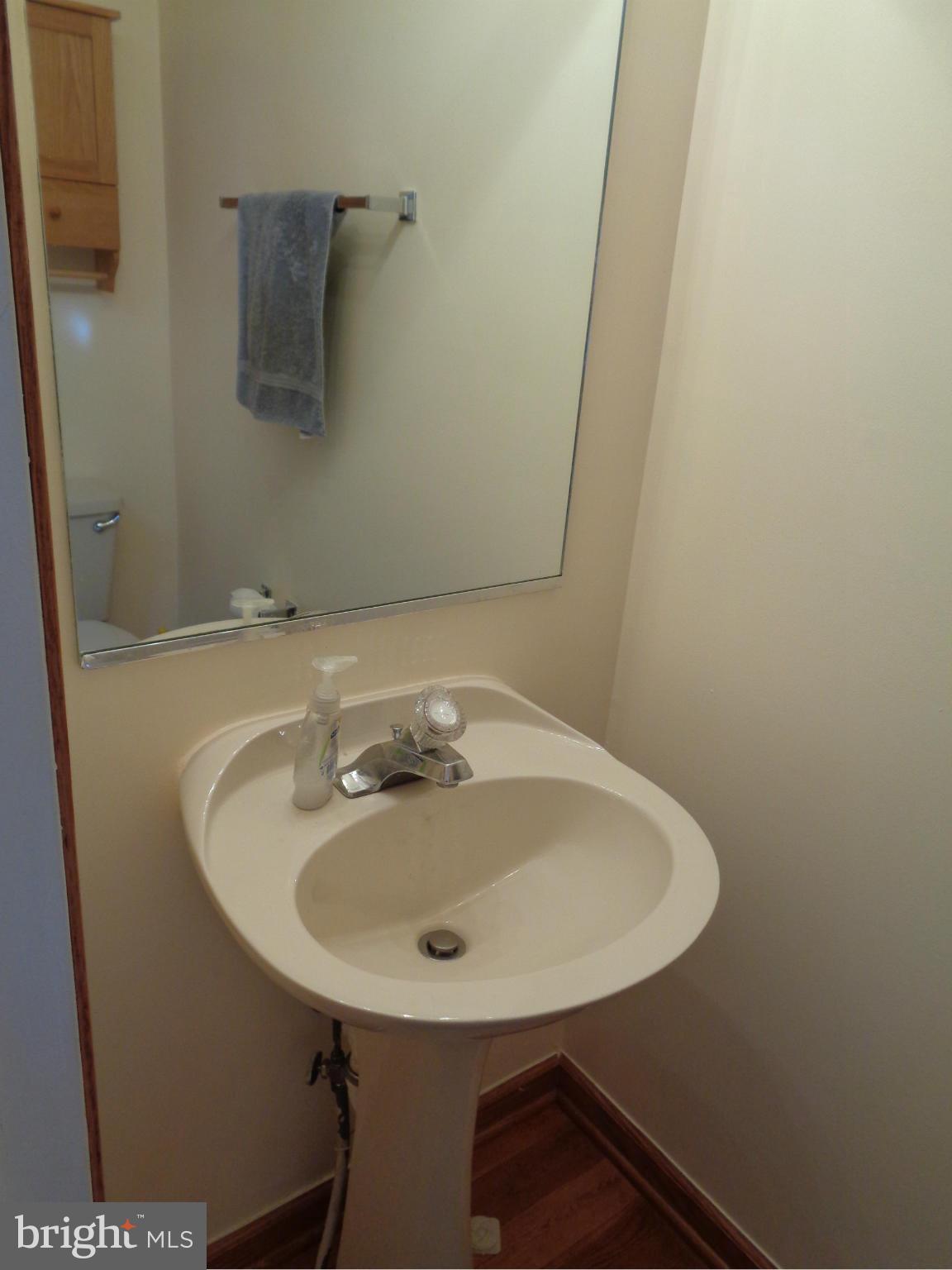 208 Rugby Road Fredericksburg, VA 22406 - Photo 8 of 30 Bath