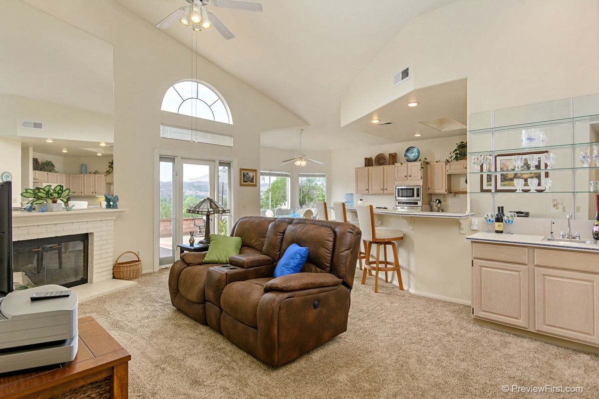 14243 Silver Ridge Road Poway, CA 92064 - Photo 6 of 25