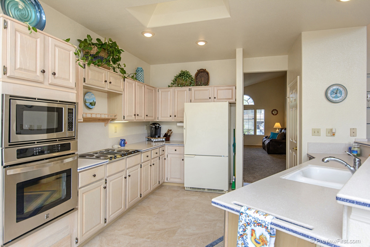 14243 Silver Ridge Road Poway, CA 92064 - Photo 10 of 25