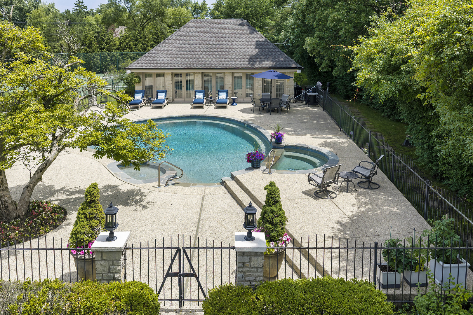 2311 Burr Oak Road Northfield, IL 60093 - Photo 7 of 12
