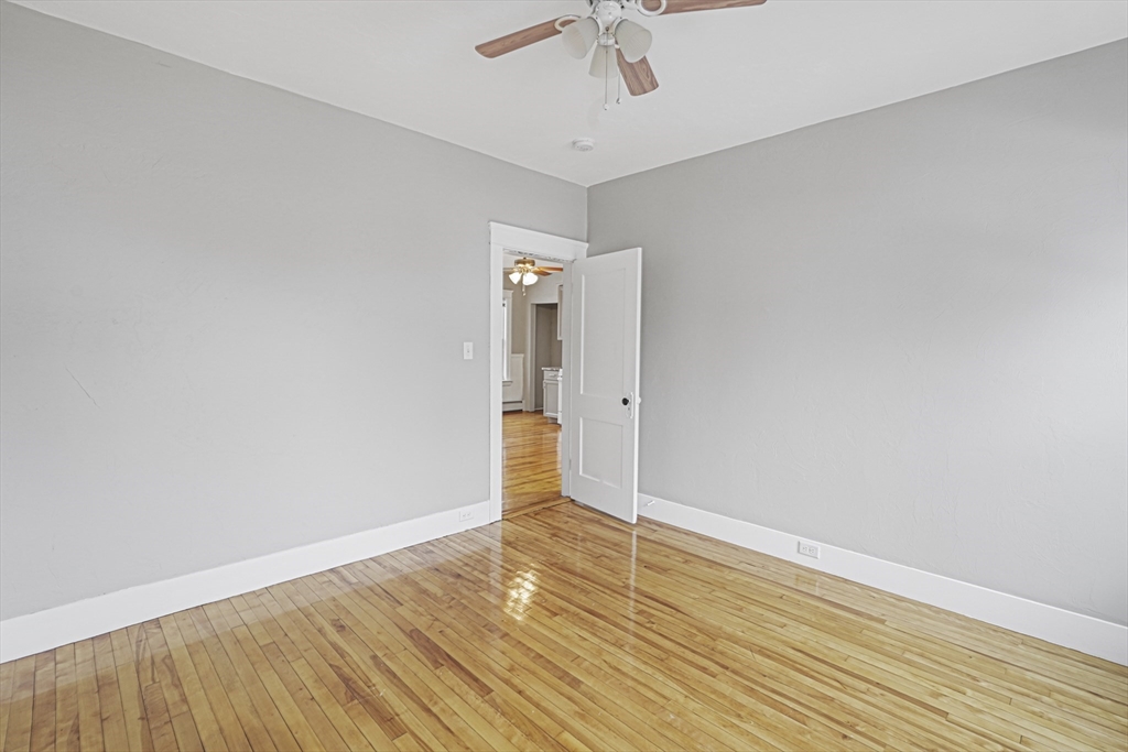 10 Ellsworth Street Worcester, MA 01610 - Photo 5 of 36