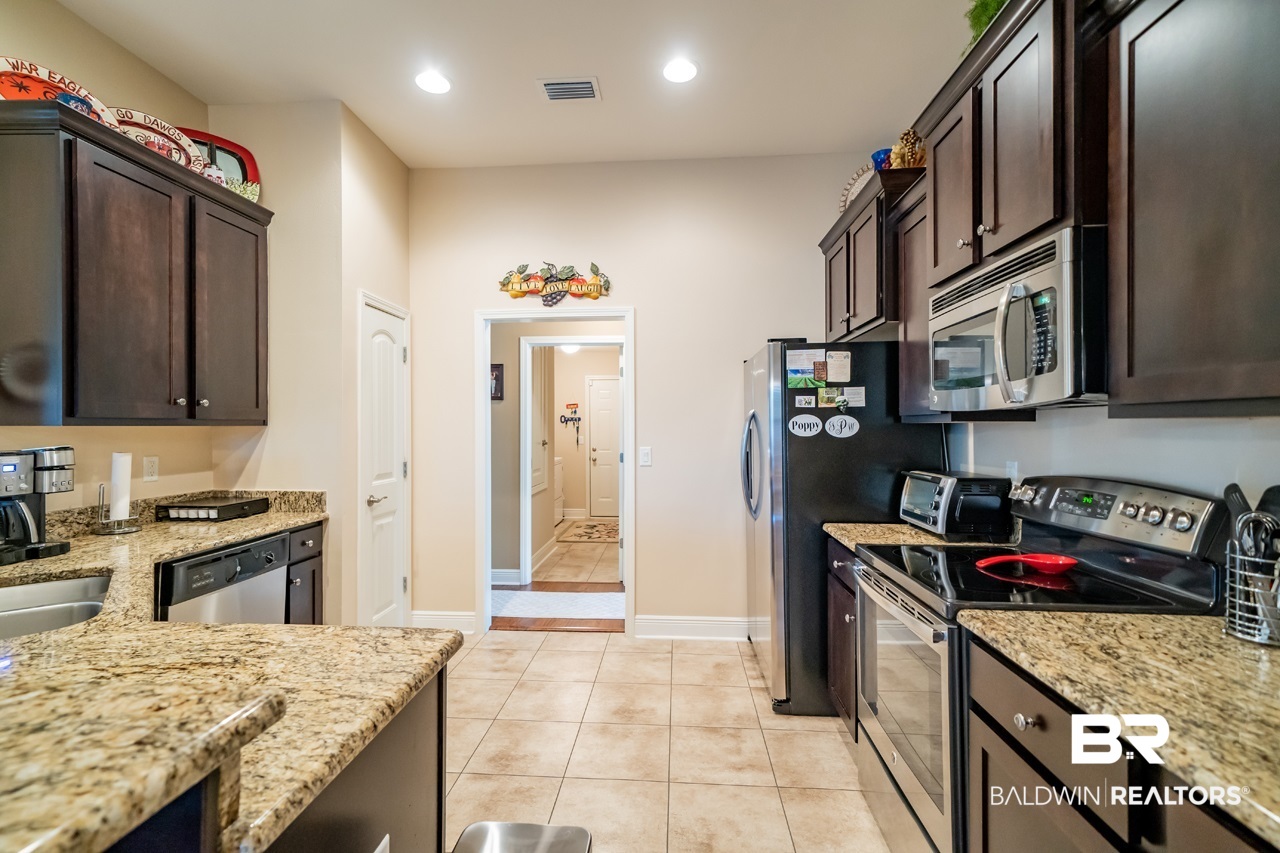 2029 Tammany Court Foley, AL 36535 - Photo 3 of 43 Kitchen