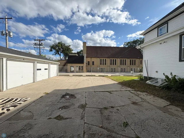 $349,000 | 915 Broadway North, Fargo, ND 58102