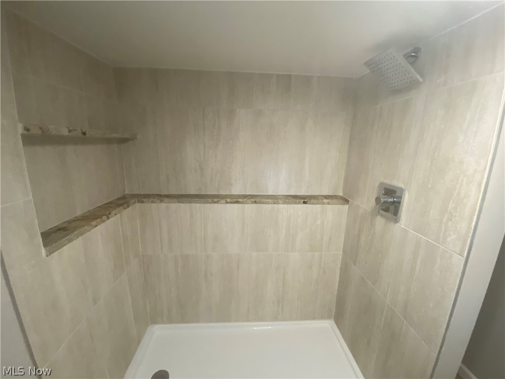 4682 Burleigh Road Cleveland, OH 44125 - Photo 27 of 35
