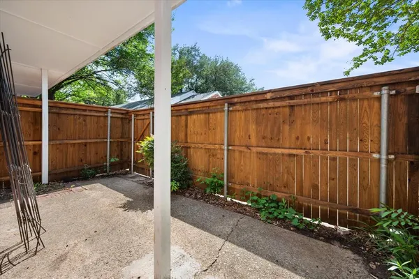 $245,000 | 1229 Roaring Springs Road, Fort Worth, TX 76114