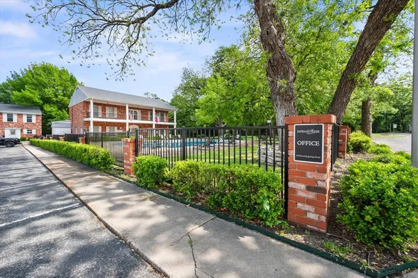 $245,000 | 1229 Roaring Springs Road, Fort Worth, TX 76114