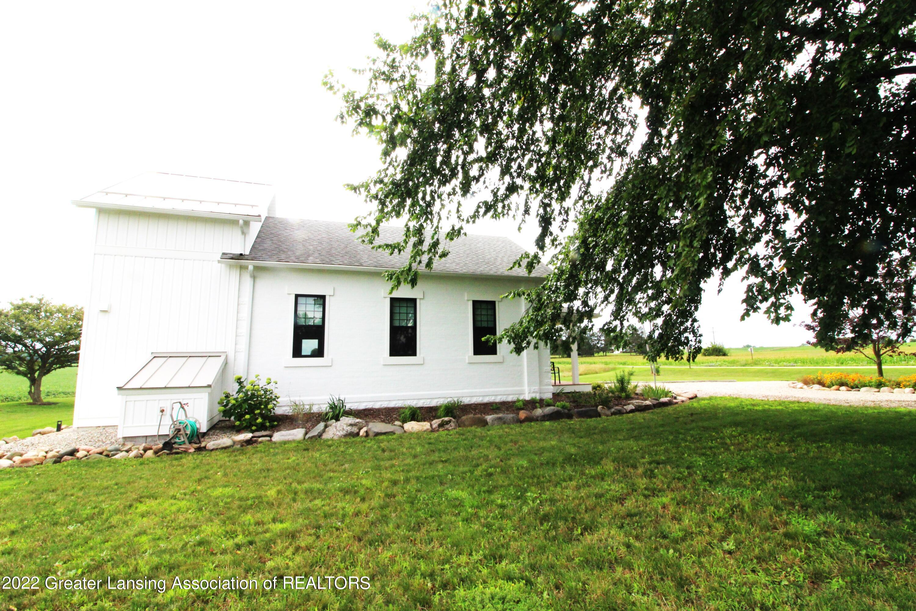 1637 South Dewitt Road St. Johns, MI 48879 - Photo 35 of 57 IMG_3997