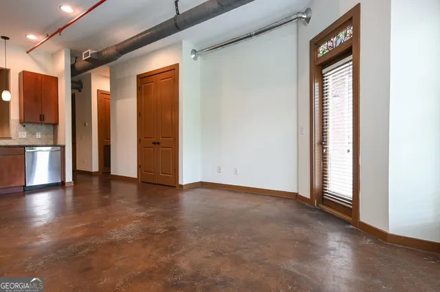 $1,350 | 250 Martha Drive, Unit 304, Athens, GA 30606