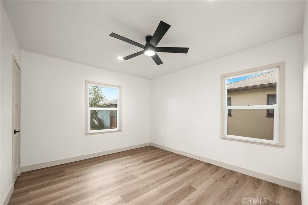 924 West Almond Street Compton, CA 90220 - Photo 18 of 44