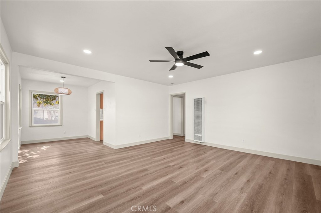 924 West Almond Street Compton, CA 90220 - Photo 2 of 44