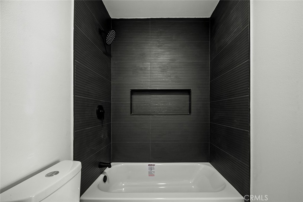 924 West Almond Street Compton, CA 90220 - Photo 28 of 44