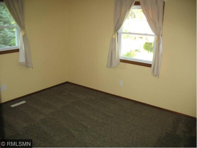 7734 Steepleview Road Woodbury, MN 55125 - Photo 9 of 11 Gallery Image 9