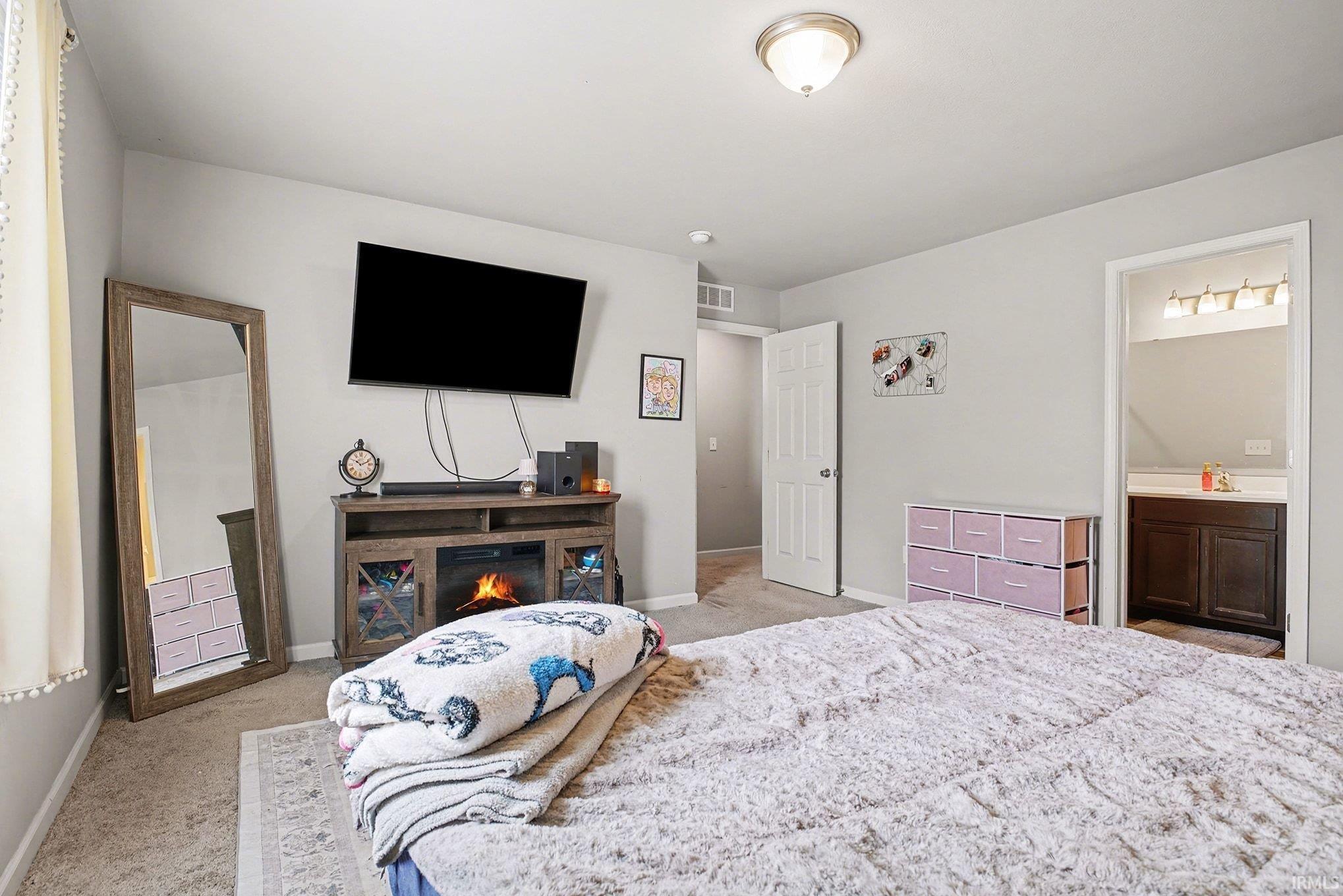 1335 Sand Hills Point Goshen, IN 46526 - Photo 4 of 29