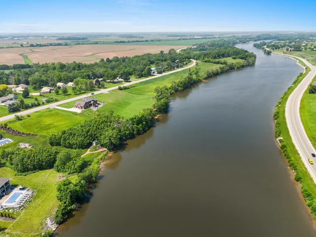 $400,000 | 4079 Lost Dauphin Road, Wrightstown, WI 54180