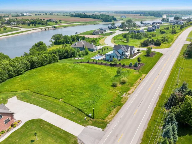 $400,000 | 4079 Lost Dauphin Road, Wrightstown, WI 54180