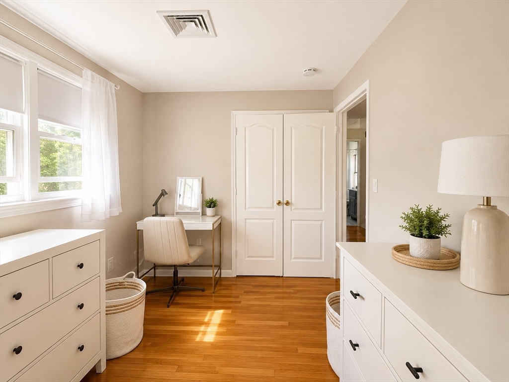 12 Seneca Road Woburn, MA 01801 - Photo 14 of 29