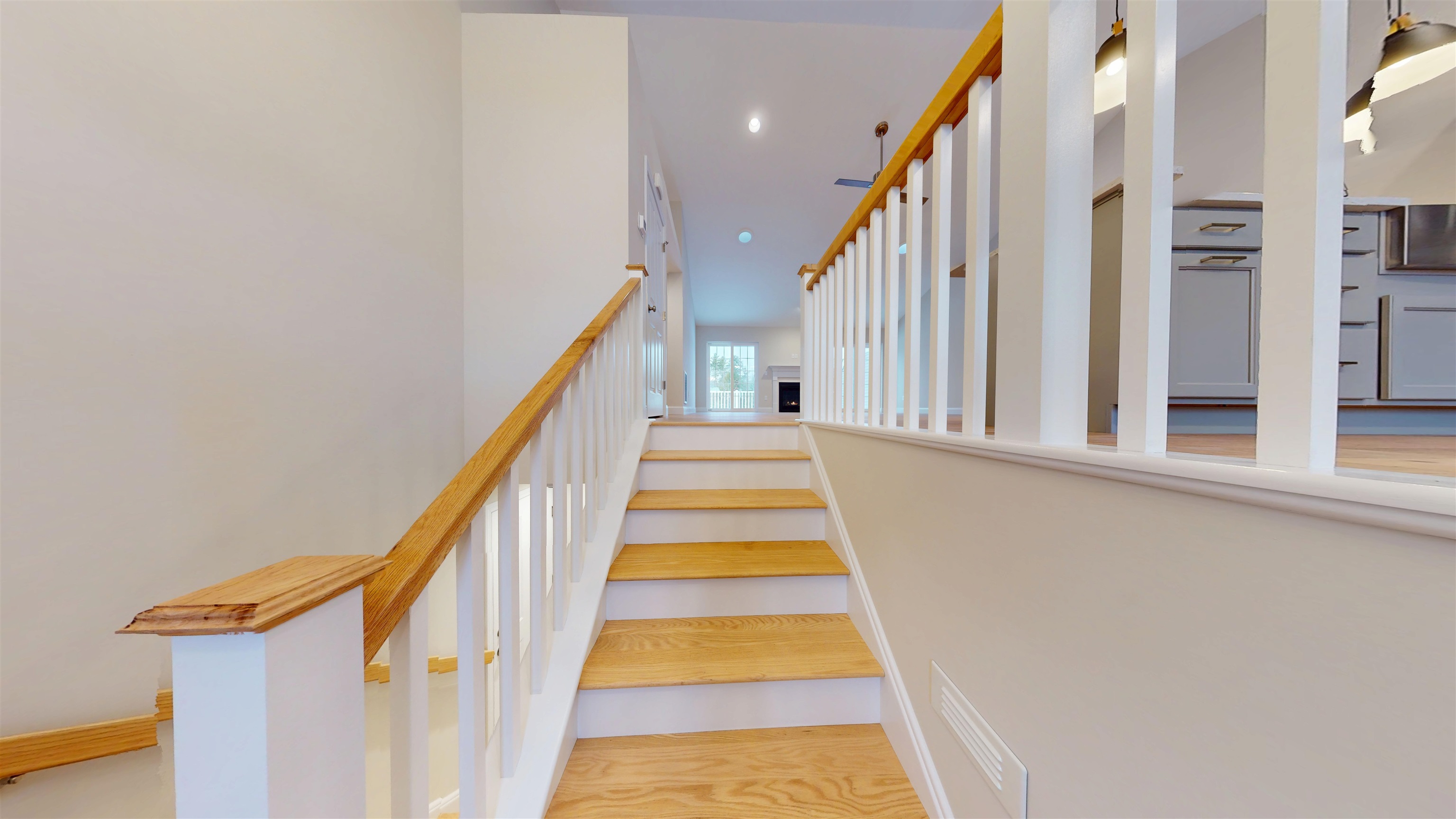 3 A Connor Court, Unit 3A Epping, NH 03042 - Photo 8 of 36