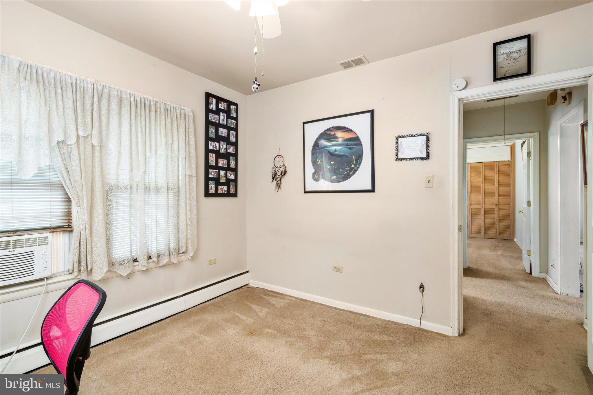 186 Beal Street Hamilton, NJ 08610 - Photo 12 of 23 Bedroom number 1