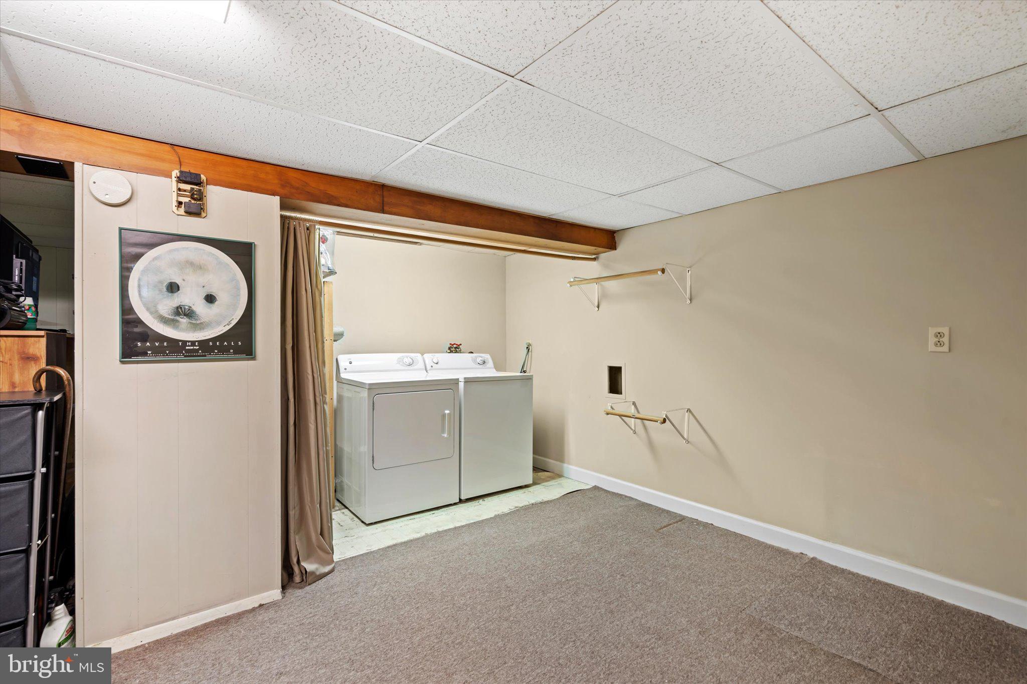 186 Beal Street Hamilton, NJ 08610 - Photo 17 of 23 Finished basement