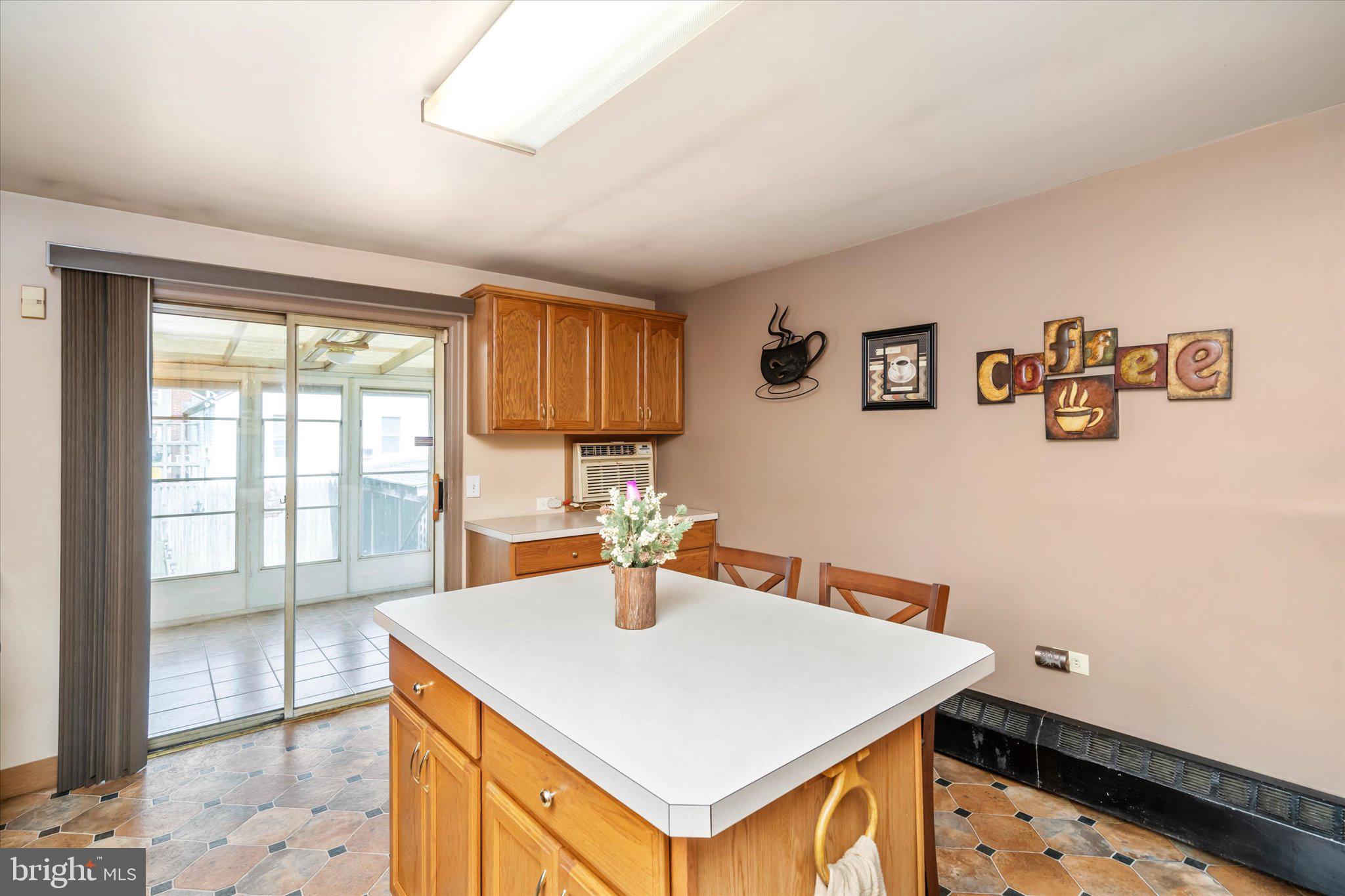 186 Beal Street Hamilton, NJ 08610 - Photo 10 of 23 Gallery Image 10