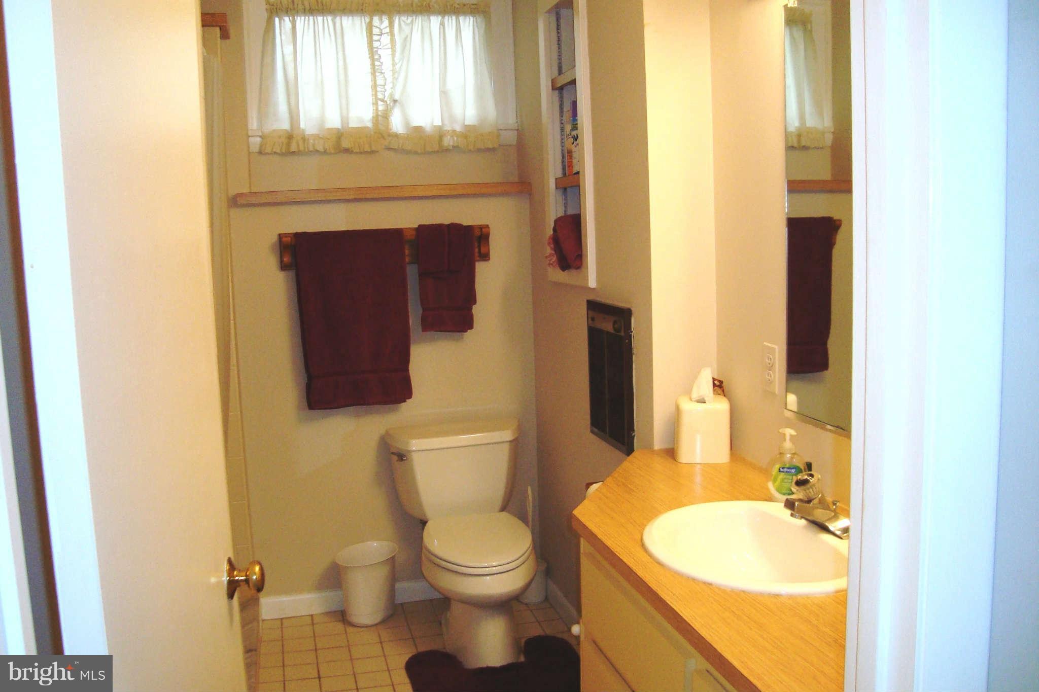 727 Rosedale Street Annapolis, MD 21401 - Photo 25 of 30 Bath