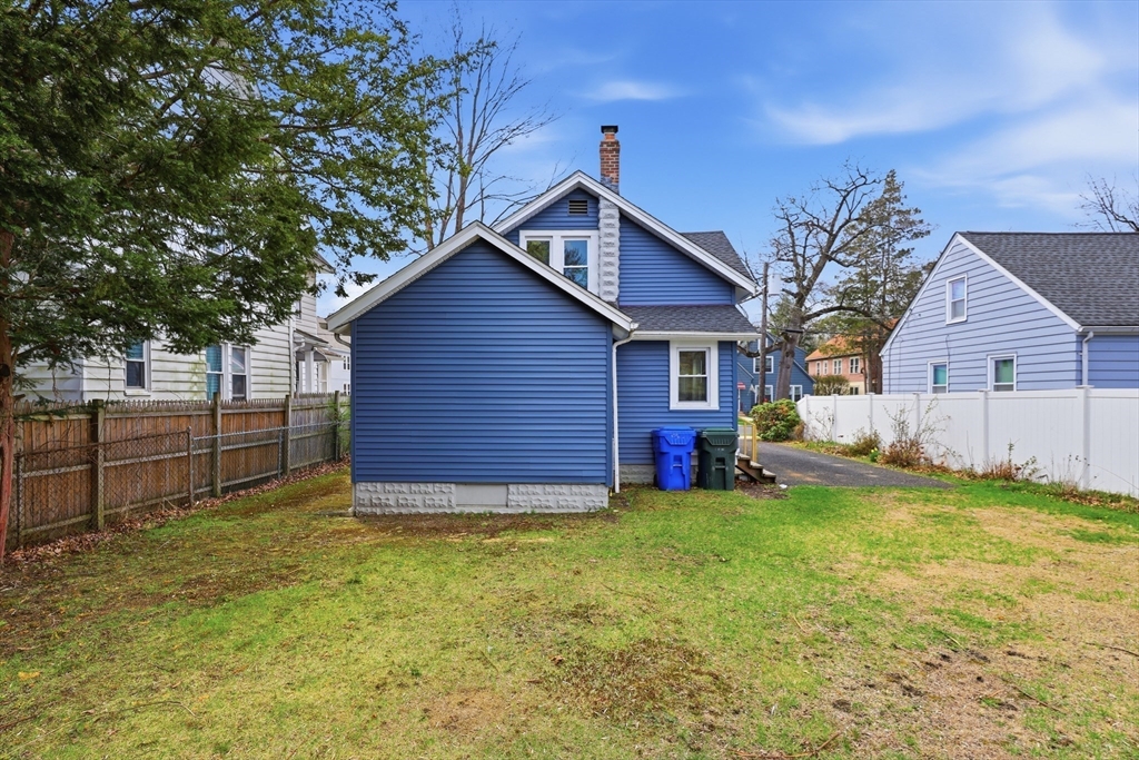 87 Fenwick Street Springfield, MA 01109 - Photo 28 of 28 Gallery Image 28