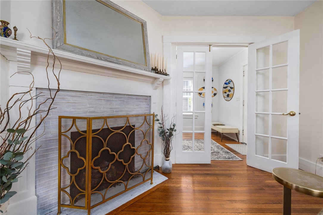 207 Rochambeau Avenue Providence, RI 02906 - Photo 18 of 39 new gas fireplace...