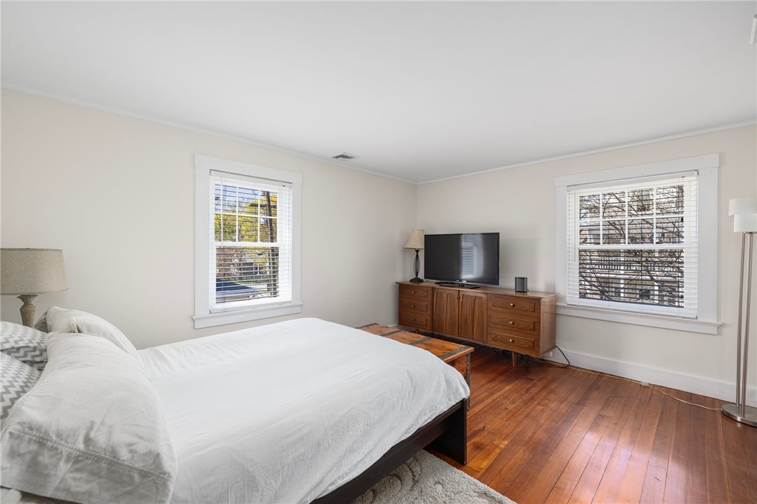 207 Rochambeau Avenue Providence, RI 02906 - Photo 21 of 39 new windows..