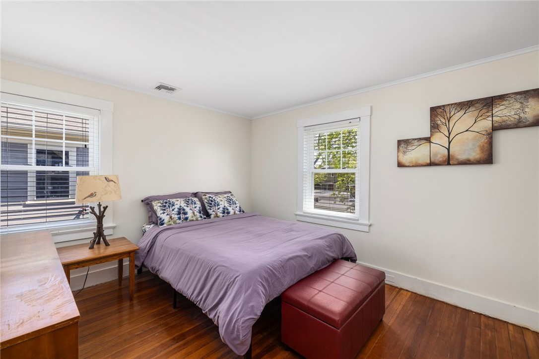 207 Rochambeau Avenue Providence, RI 02906 - Photo 24 of 39 Gallery Image 24