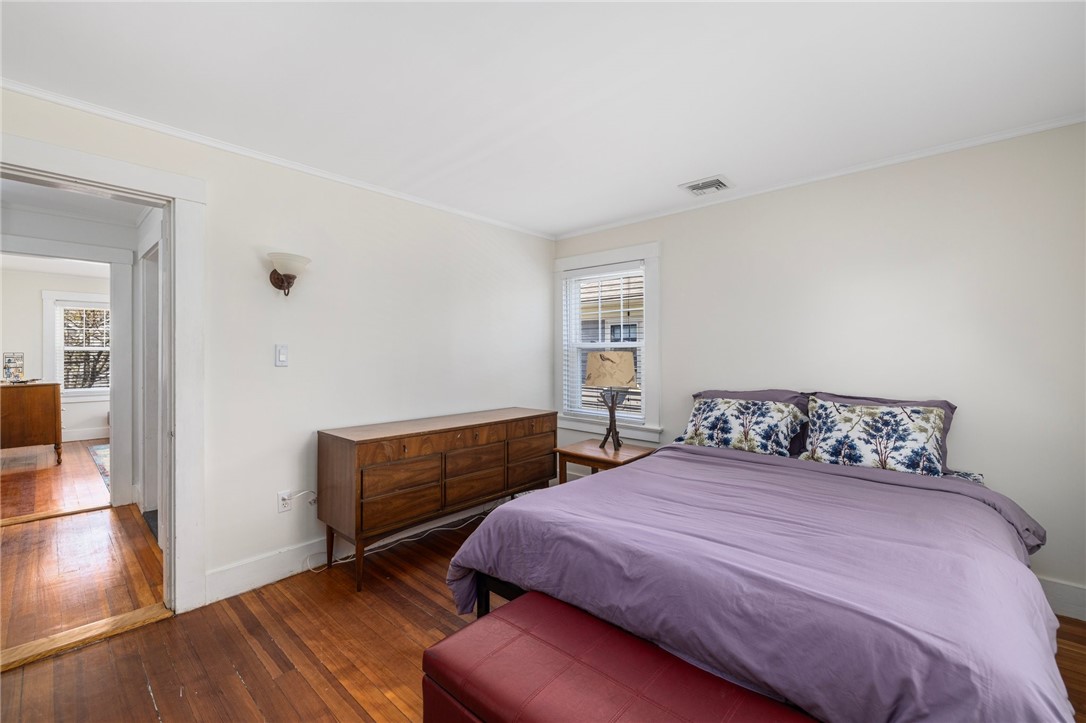207 Rochambeau Avenue Providence, RI 02906 - Photo 25 of 39 Gallery Image 25