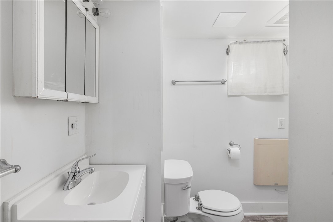 207 Rochambeau Avenue Providence, RI 02906 - Photo 33 of 39 Lower level full bath..