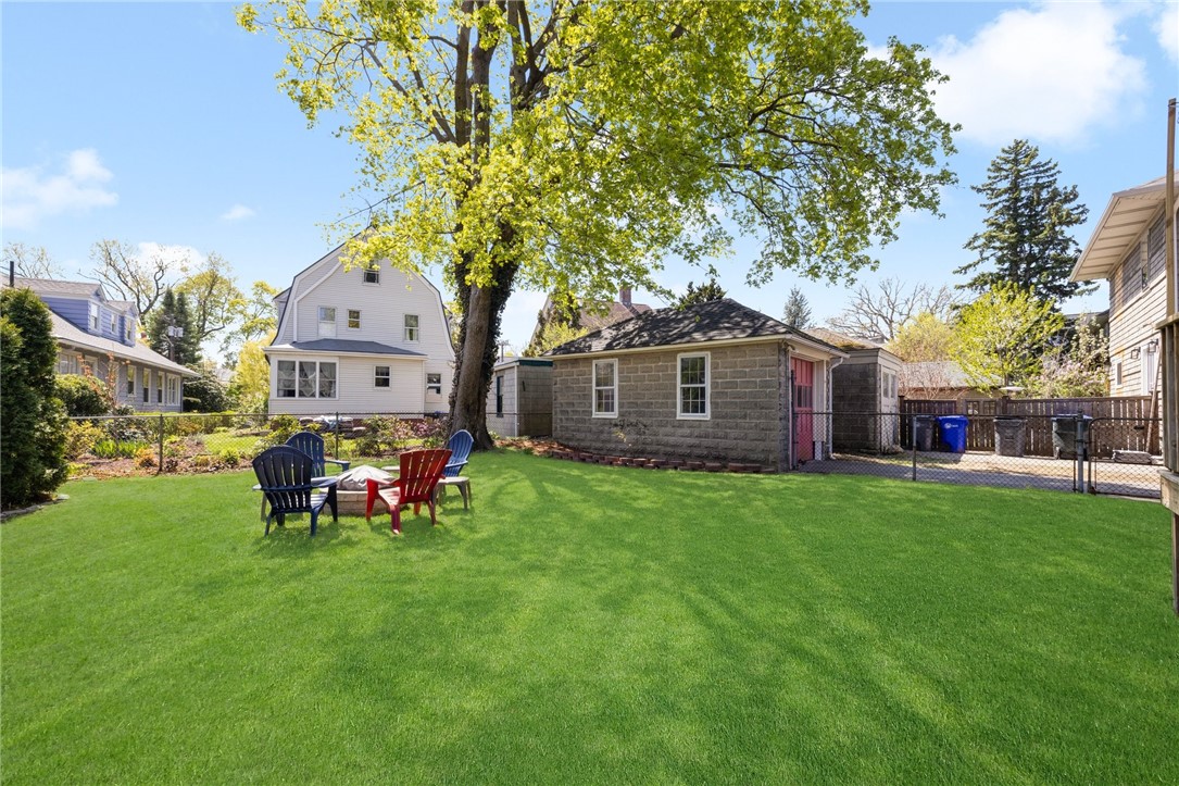 207 Rochambeau Avenue Providence, RI 02906 - Photo 7 of 39 Gallery Image 7