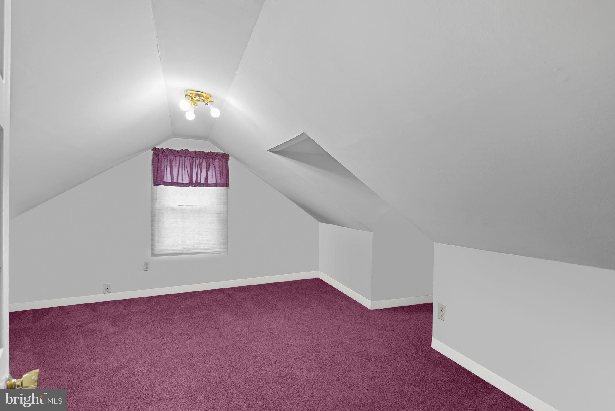 804 Telegraph Road Stafford, VA 22554 - Photo 19 of 39 an empty room with windows