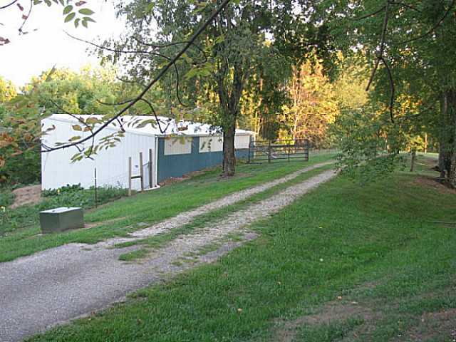 5601 Westfall Road Southwest Lancaster, OH 43130 - Photo 12 of 32