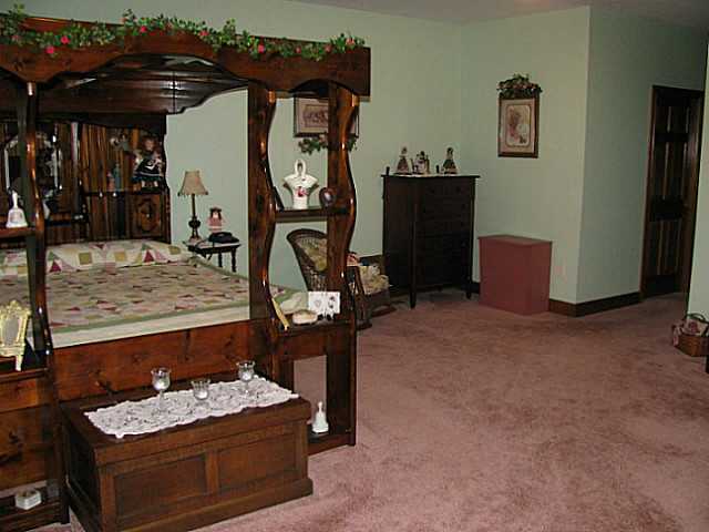 5601 Westfall Road Southwest Lancaster, OH 43130 - Photo 24 of 32